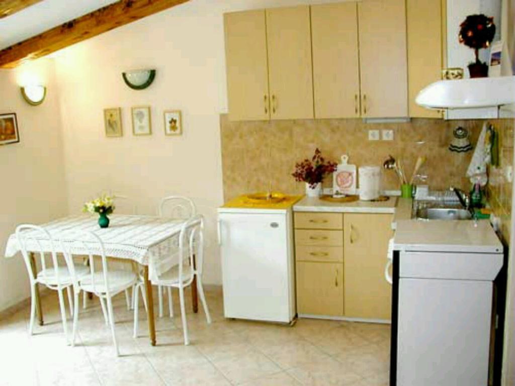 Apartment Dimitrijevic Makarska Ruang foto