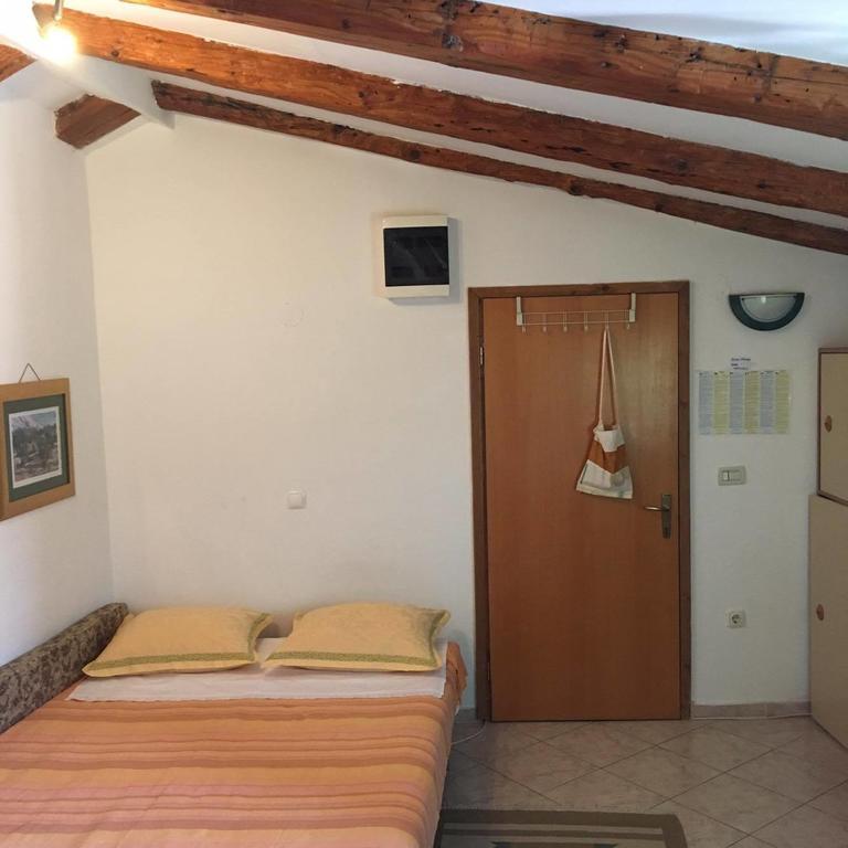 Apartment Dimitrijevic Makarska Bagian luar foto